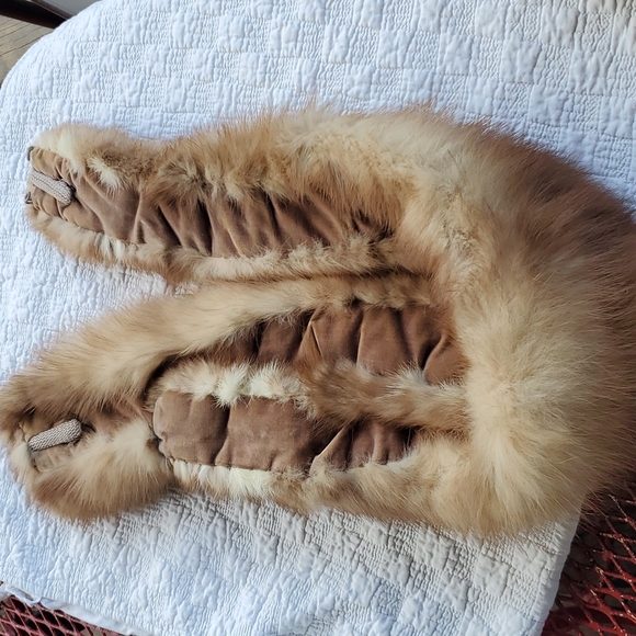 💥SOLD💥Large Authentic Mink Collar - Picture 9 of 14